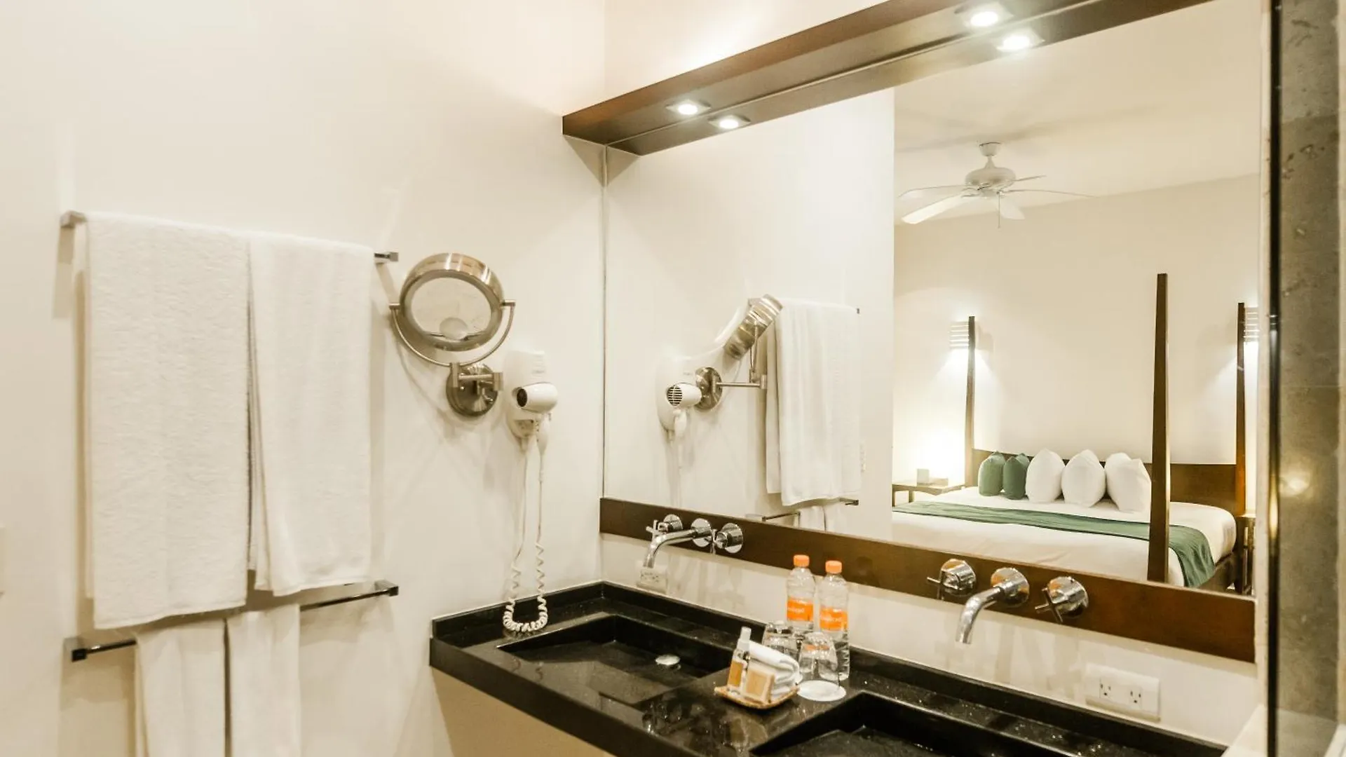 ** Aparthotel Mak Nuk Village - Clothing Optional Tulum Mexico