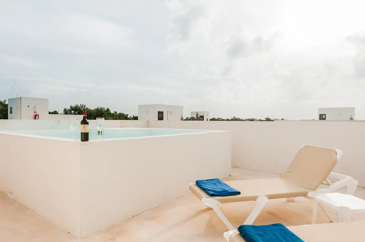 Mak Nuk Village - Clothing Optional Tulum Aparthotel